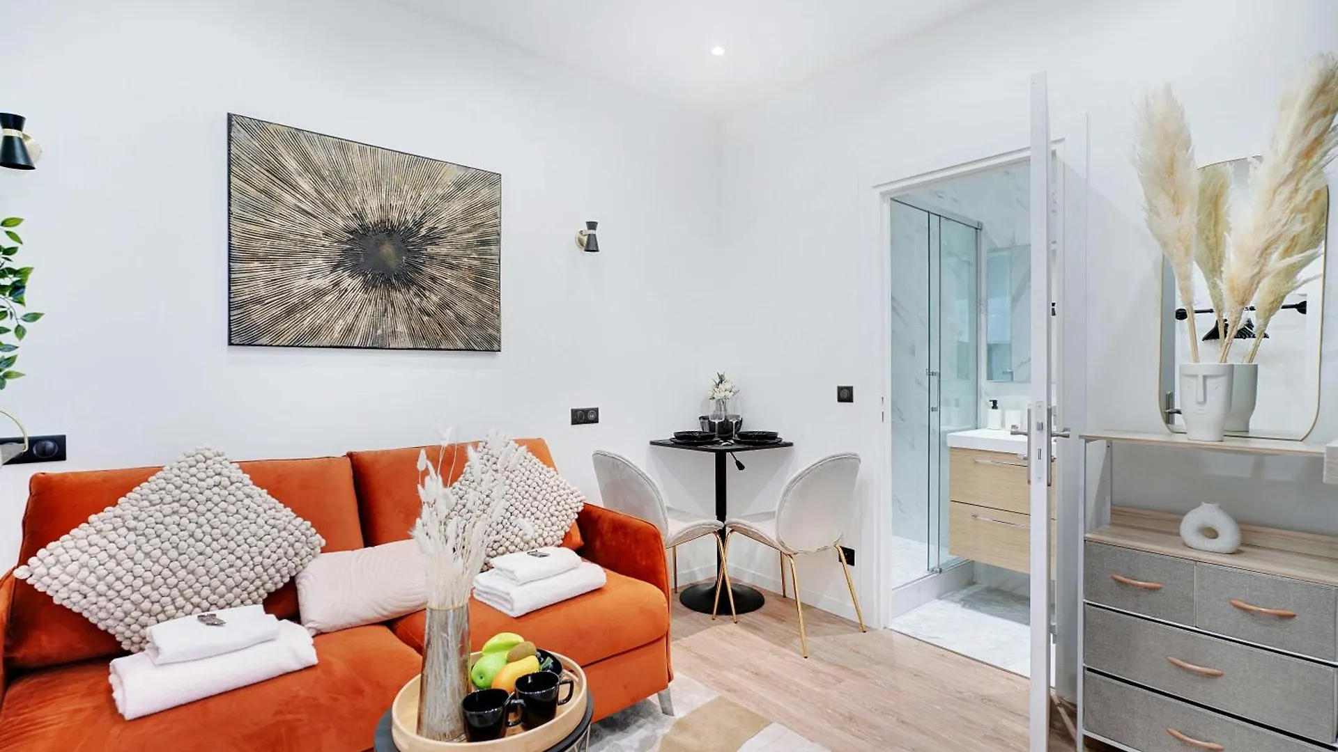 Apartment Elegant Studio - 2P-Next To Place Pigalle Paris